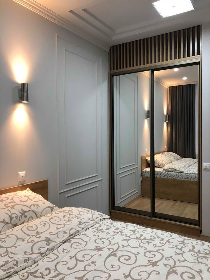 Lux Apartment Ruska Lviv Bagian luar foto